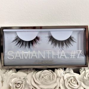 Huda Beauty Classic False Lashes